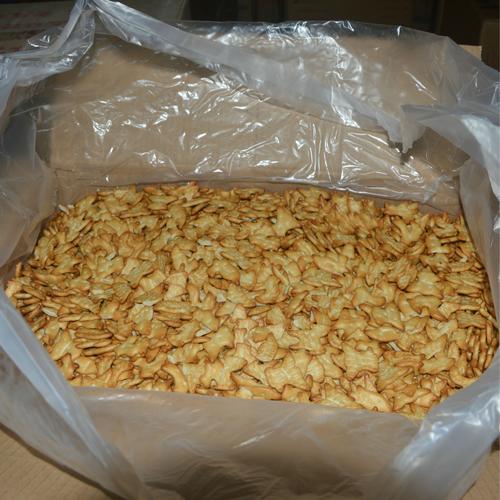 厂家直销散装儿童益趣数字字母饼干——宝宝休闲韧性动物饼干批发制片全程解析